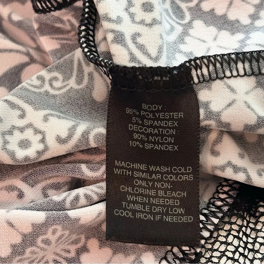 WHBM black and white Camisole Tank Small - Picture 6 of 7